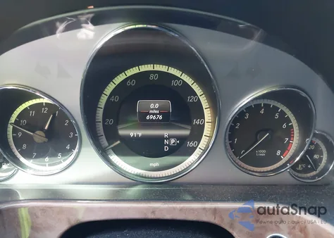 2013 Mercedes-Benz E 350 z USA, uszkodzony, nr VIN WDDHF5KB4DA768809